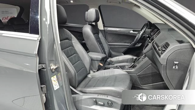 Volkswagen Tiguan second Generation 2020 Серый из Кореи, фото 2