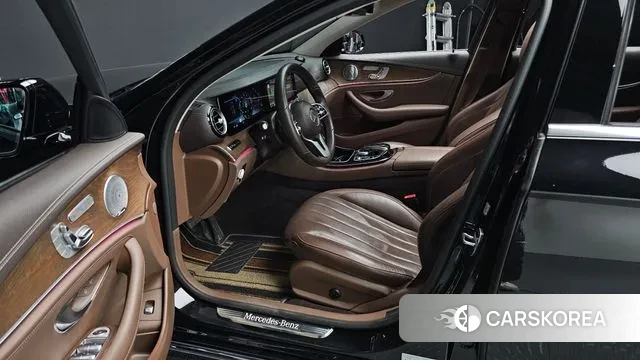 Mercedes-Benz E-Class W213 2020 Черный из Кореи, фото 2