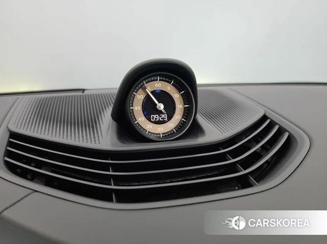 Porsche Taycan 2025 Черный из Кореи, фото 2