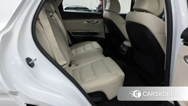 Genesis GV70 2024 Белый из Кореи, фото 2