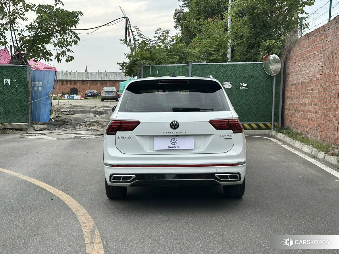Volkswagen Tiguan L 2023 Белый из Китая, фото 2