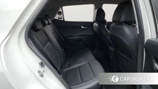 Kia Stonic 2019 Белый из Кореи, фото 2