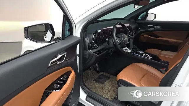 Kia Sportage 5th Generation 2024 Белый из Кореи, фото 2