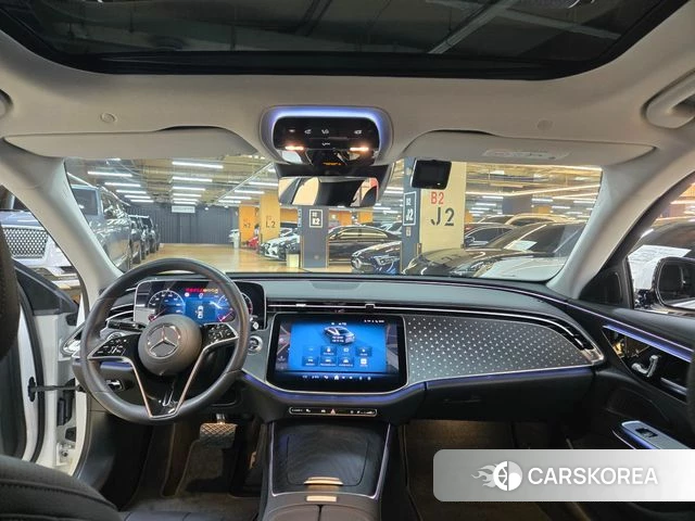 Mercedes-Benz E-Class W214 2024 Белый из Кореи, фото 2