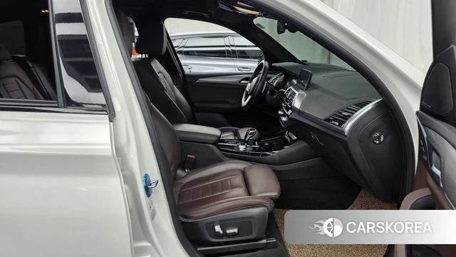 BMW X3 (G01) 2021 Белый из Кореи, фото 2