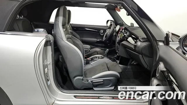 Mini Cooper S Convertible 2024 Серебряный из Кореи, фото 2