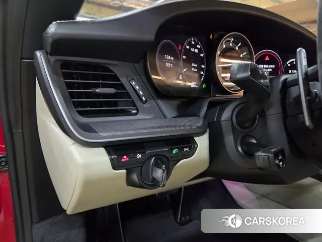 Porsche 911(992) 2021 Красный из Кореи, фото 2