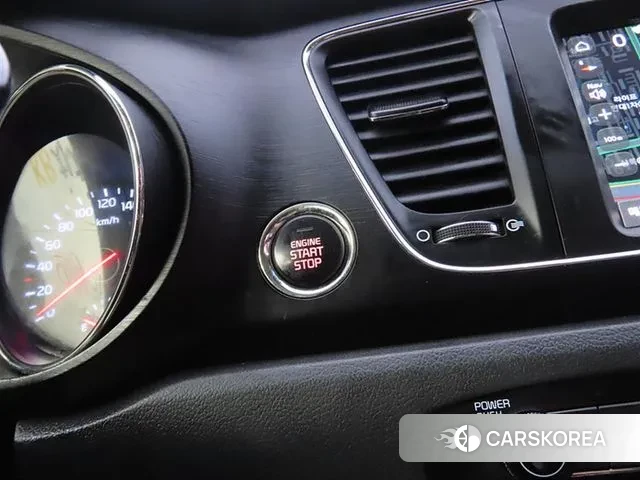 Kia The New Carnival 2018 Черный из Кореи, фото 2