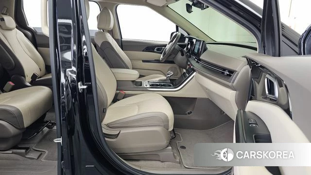 Kia Carnival 4th generation 2022 Черный из Кореи, фото 2