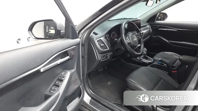 Kia Seltos 2021 Серый из Кореи, фото 2