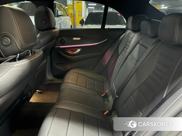 Mercedes-Benz E-Class W213 2023 Белый из Кореи, фото 2