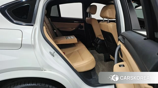 BMW X4 (F26) 2018 Белый из Кореи, фото 2