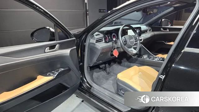 Kia K5 3rd generation 2022 Черный из Кореи, фото 2