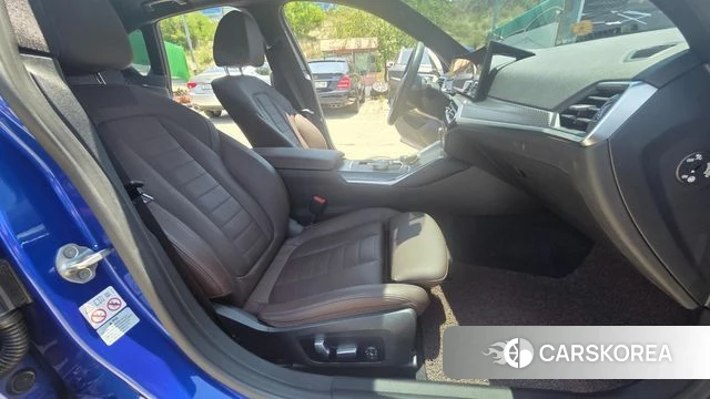BMW i4 2023 Синий из Кореи, фото 2