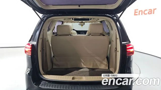 Kia The New Carnival 2018 Черный из Кореи, фото 2