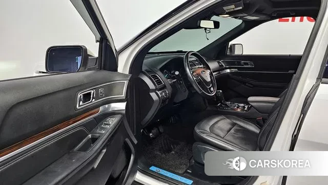 Ford Explorer 2018 Белый из Кореи, фото 2