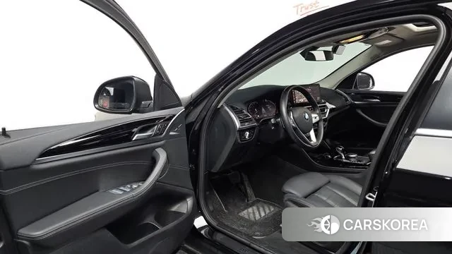 BMW X4 (G02) 2023 Черный из Кореи, фото 2