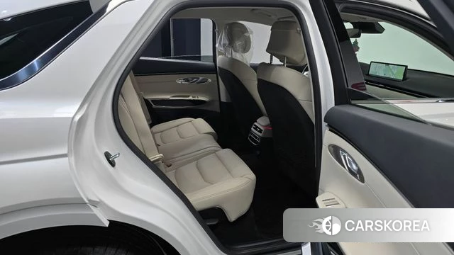 Genesis GV70 2024 Белый из Кореи, фото 2