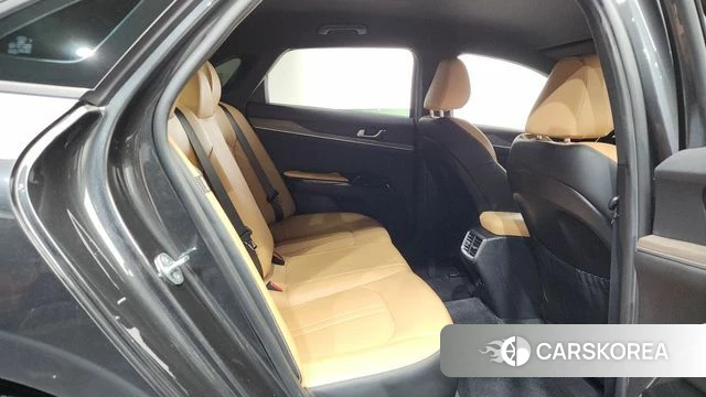 Kia K5 3rd generation 2021 Серый из Кореи, фото 2