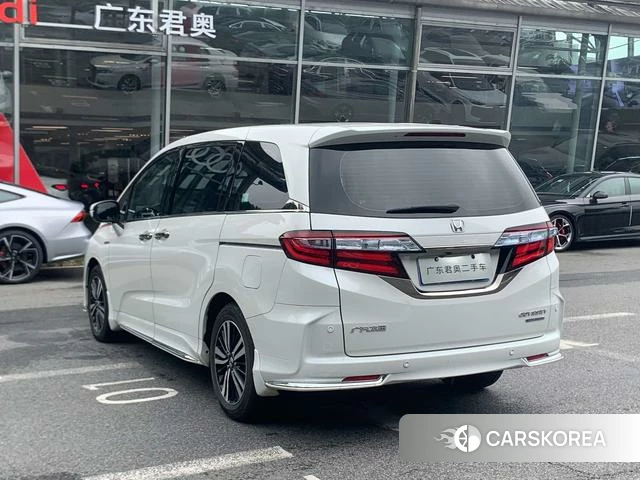 Honda Odyssey 2021 Белый из Китая, фото 2