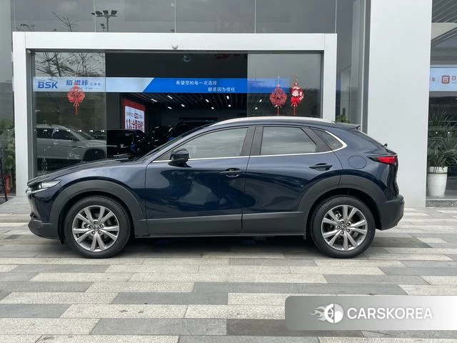 Mazda CX-30 2022 Синий из Китая, фото 2