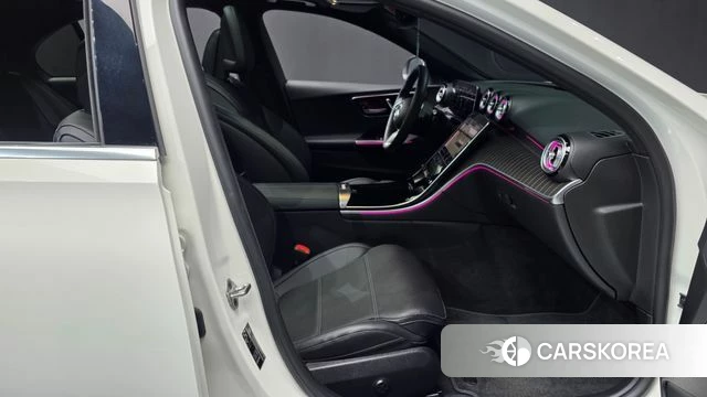 Mercedes-Benz C-Class W206 2022 Белый из Кореи, фото 2