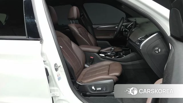BMW X3 (G01) 2022 Белый из Кореи, фото 2
