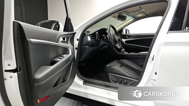 Genesis The New G70 2021 Белый из Кореи, фото 2