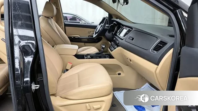 Kia All New Carnival 2018 Черный из Кореи, фото 2