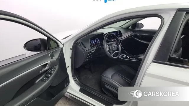 Hyundai Sonata Hybrid (DN8) 2021 Белый из Кореи, фото 2