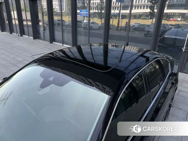 Volkswagen Magotan 2023 Черный из Китая, фото 2