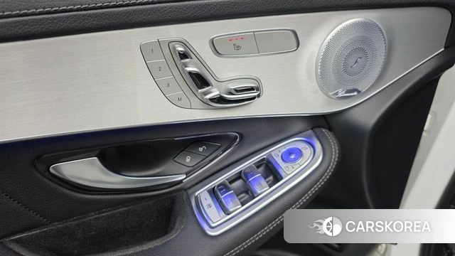 Mercedes-Benz GLC-Class X253 2019 Белый из Кореи, фото 2