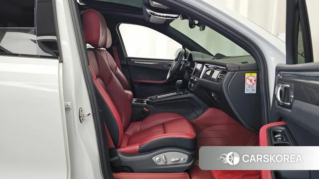 Porsche Macan 2023 Белый из Кореи, фото 2