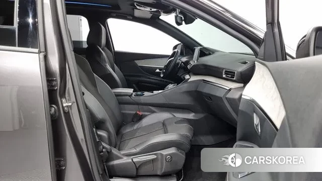 Peugeot 3008 second generation 2022 Серый из Кореи, фото 2