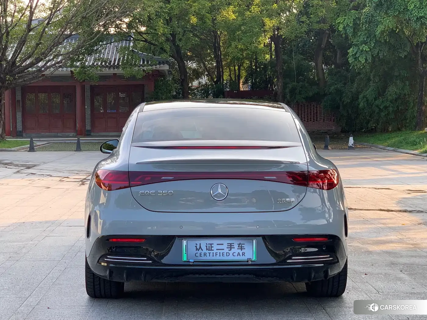 Mercedes-Benz EQE 2023 Silver/gray из Китая, фото 2