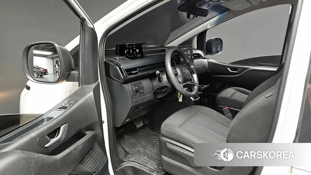 Hyundai Staria 2022 Белый из Кореи, фото 2