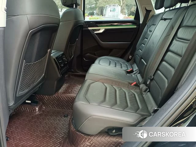 Volkswagen Touareg PHEV 2021 Черный из Китая, фото 2