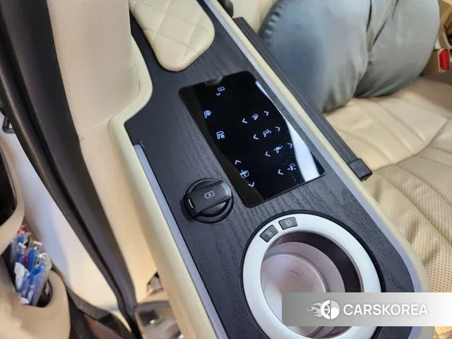 Kia Carnival 4th generation 2020 Белый из Кореи, фото 2