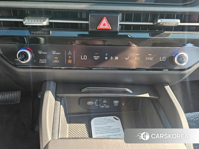 Kia The New Sportage 5th Generation Hybrid 2026 Белый из Кореи, фото 2
