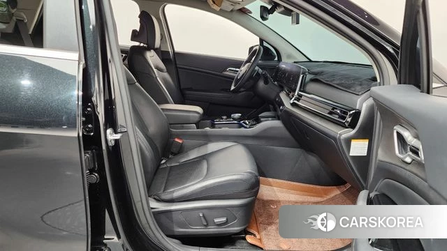 Kia Sportage 5th Generation Hybrid 2022 Черный из Кореи, фото 2