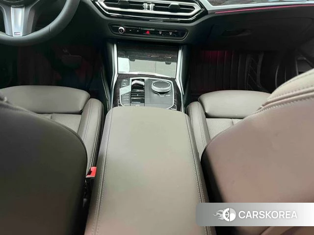 BMW 3 series 2023 Белый из Китая, фото 2
