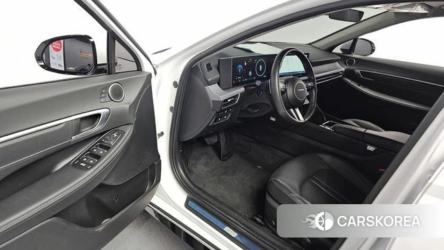 Hyundai Sonata D Edge Hybrid (DN8) 2025 Белый из Кореи, фото 2