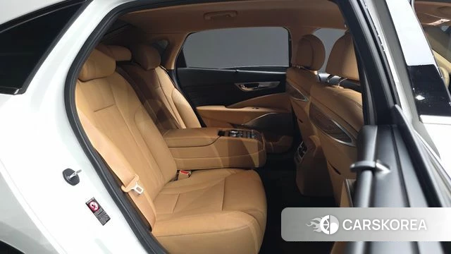 Kia The New K9 2nd generation 2022 Белый из Кореи, фото 2