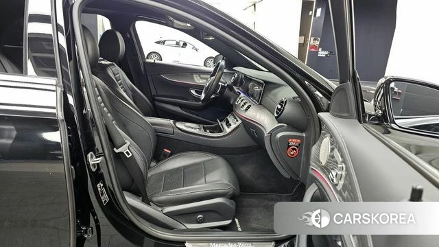 Mercedes-Benz E-Class W213 2022 Черный из Кореи, фото 2