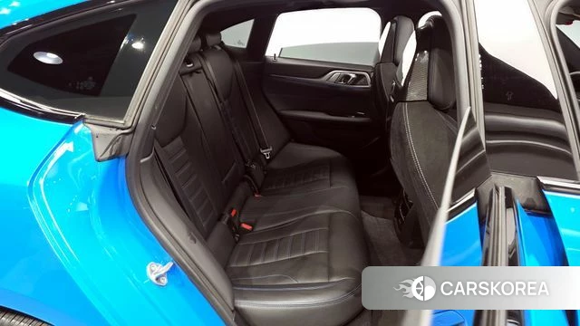 BMW i4 2023 Синий из Кореи, фото 2