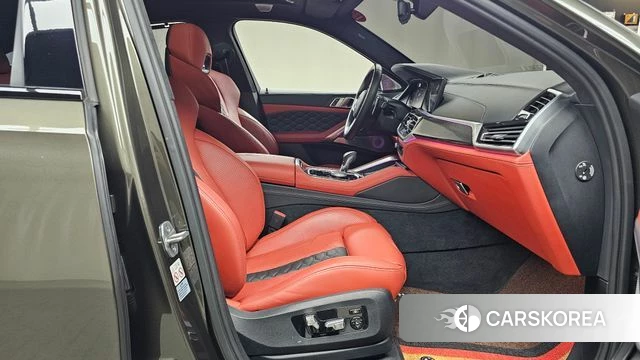 BMW X6M (G06) 2022 Коричневый из Кореи, фото 2