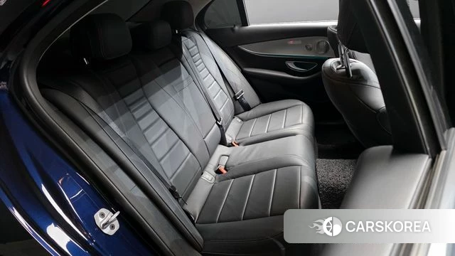 Mercedes-Benz E-Class W213 2019 Синий из Кореи, фото 2