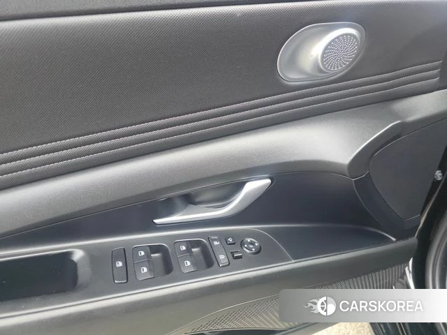 Hyundai Avante (CN7) 2021 Черный из Кореи, фото 2