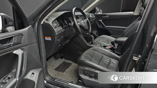 Volkswagen Tiguan second Generation 2018 Серый из Кореи, фото 2