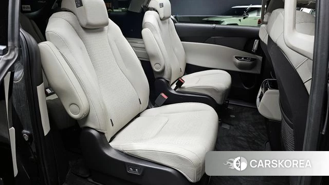 Kia Carnival 4th generation 2023 Черный из Кореи, фото 2